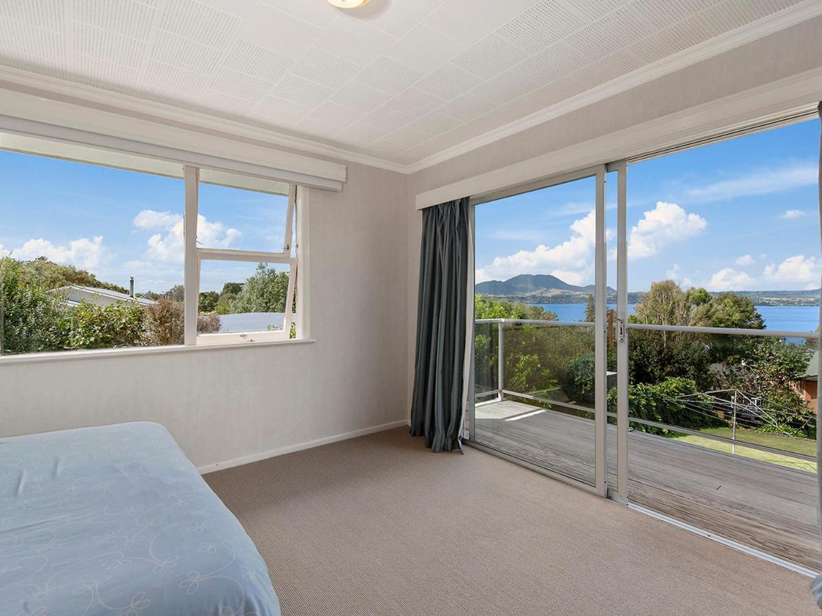 Lofty Lakeviews - Acacia Bay Holiday Home Taupo Kültér fotó