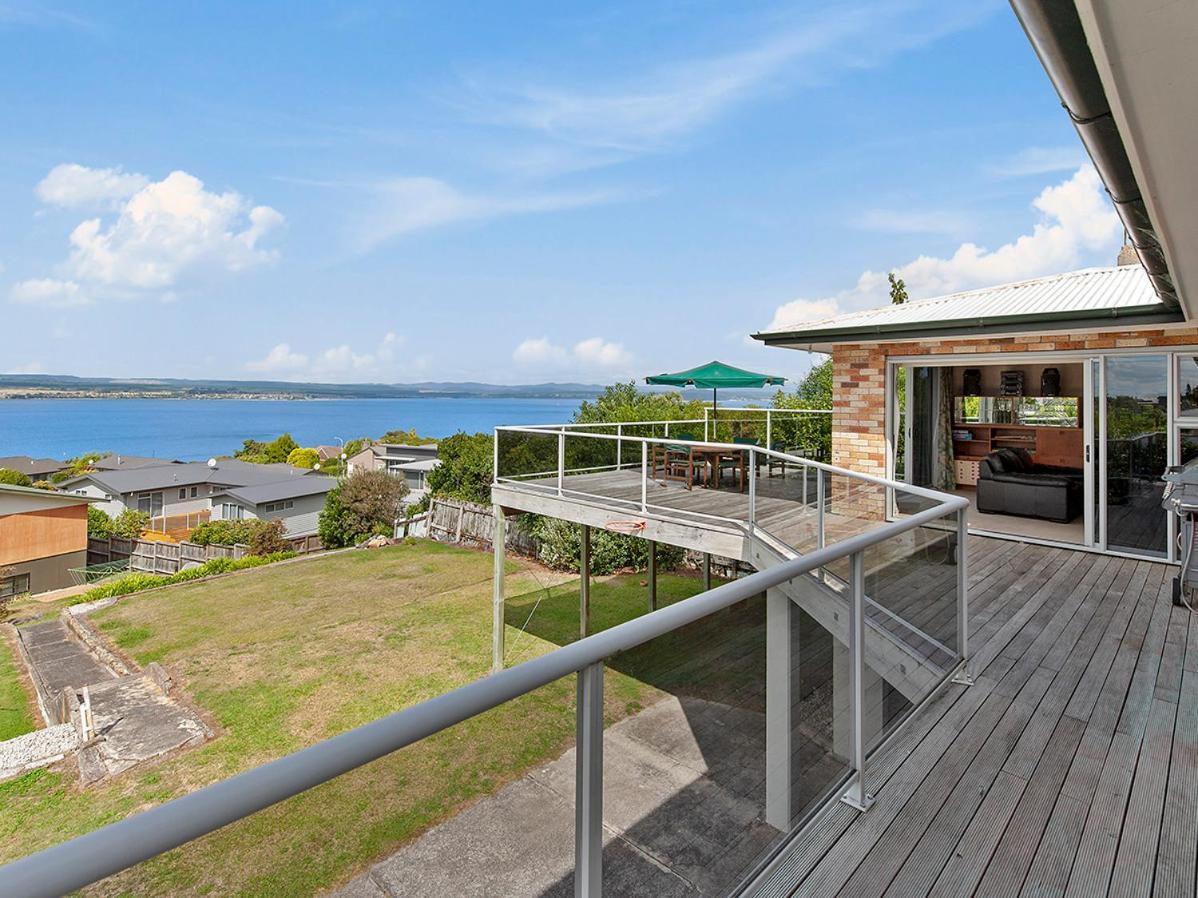 Lofty Lakeviews - Acacia Bay Holiday Home Taupo Kültér fotó