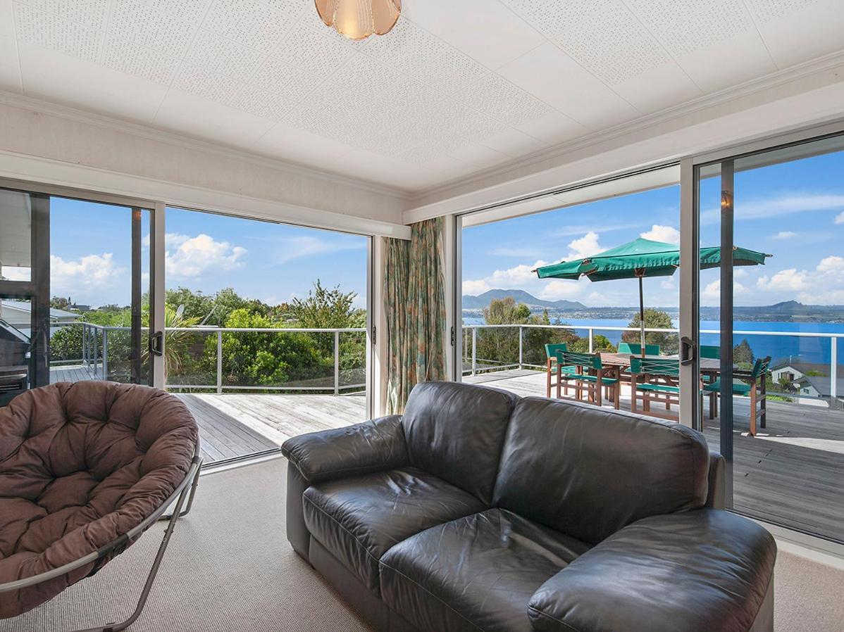 Lofty Lakeviews - Acacia Bay Holiday Home Taupo Kültér fotó