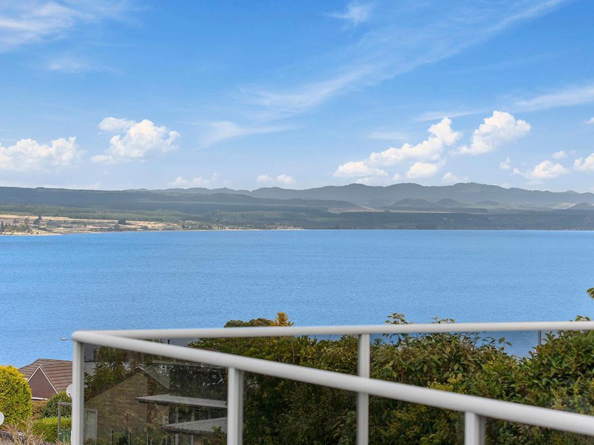 Lofty Lakeviews - Acacia Bay Holiday Home Taupo Kültér fotó