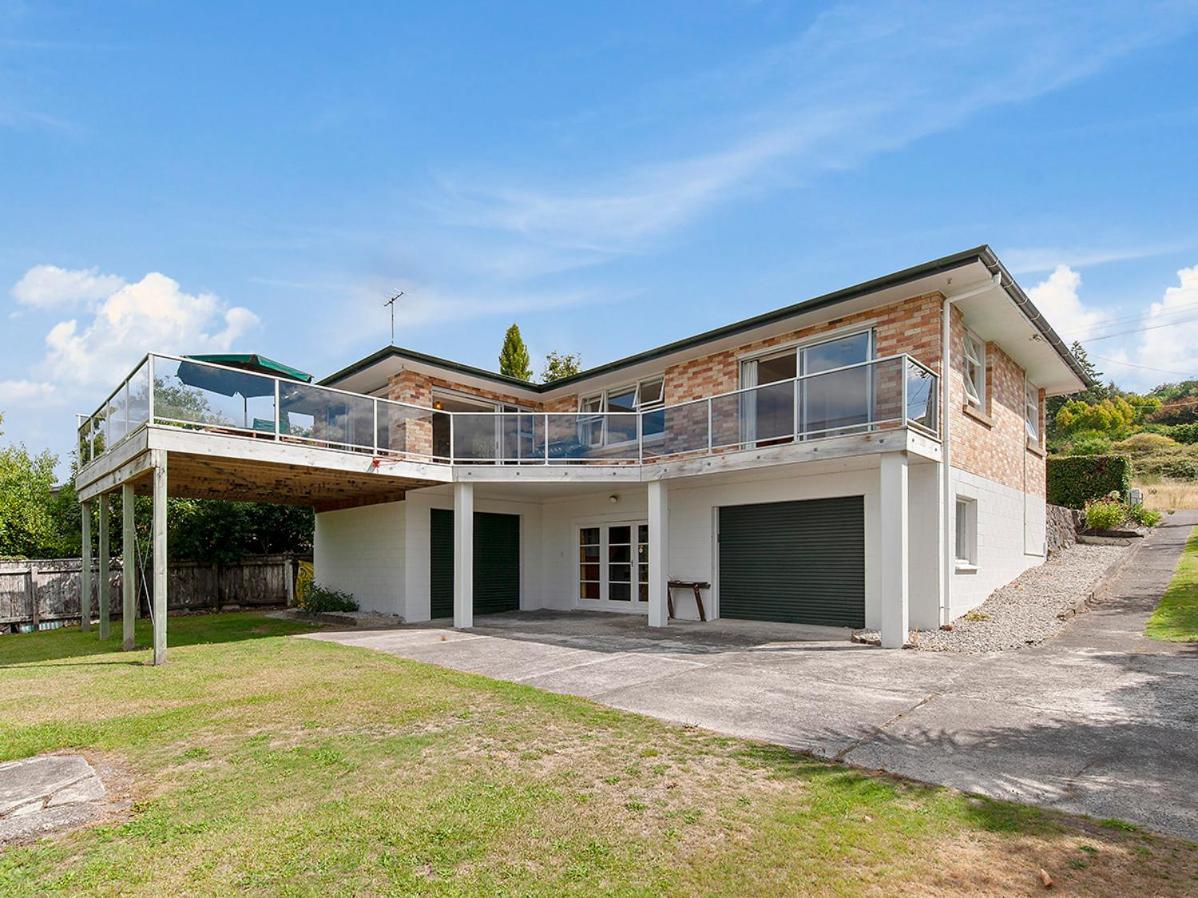 Lofty Lakeviews - Acacia Bay Holiday Home Taupo Kültér fotó